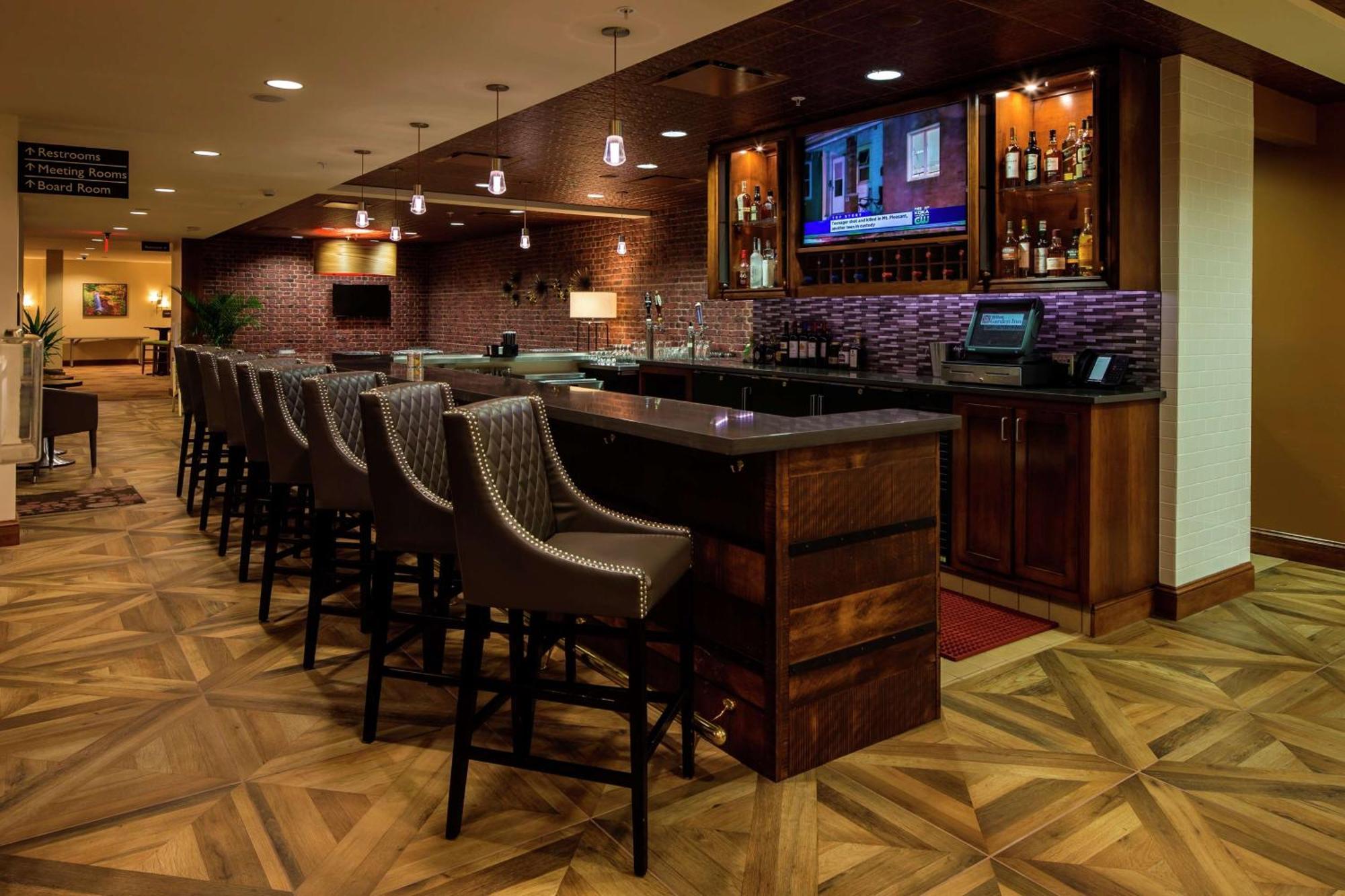 Hilton Garden Inn Юнионтаун Экстерьер фото